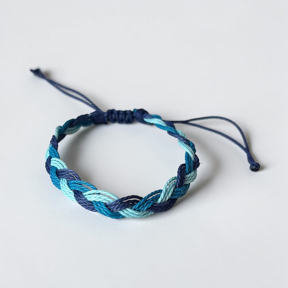 Boho Multilayer Shell Rope Bracelet Set - Picture 4 of 9